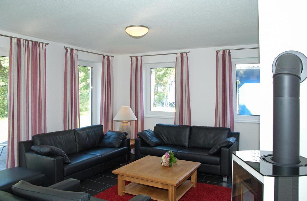Ferienhaus Emmely Nur Wenige Gehminuten Zum Strand Ruhig 格洛威 外观 照片